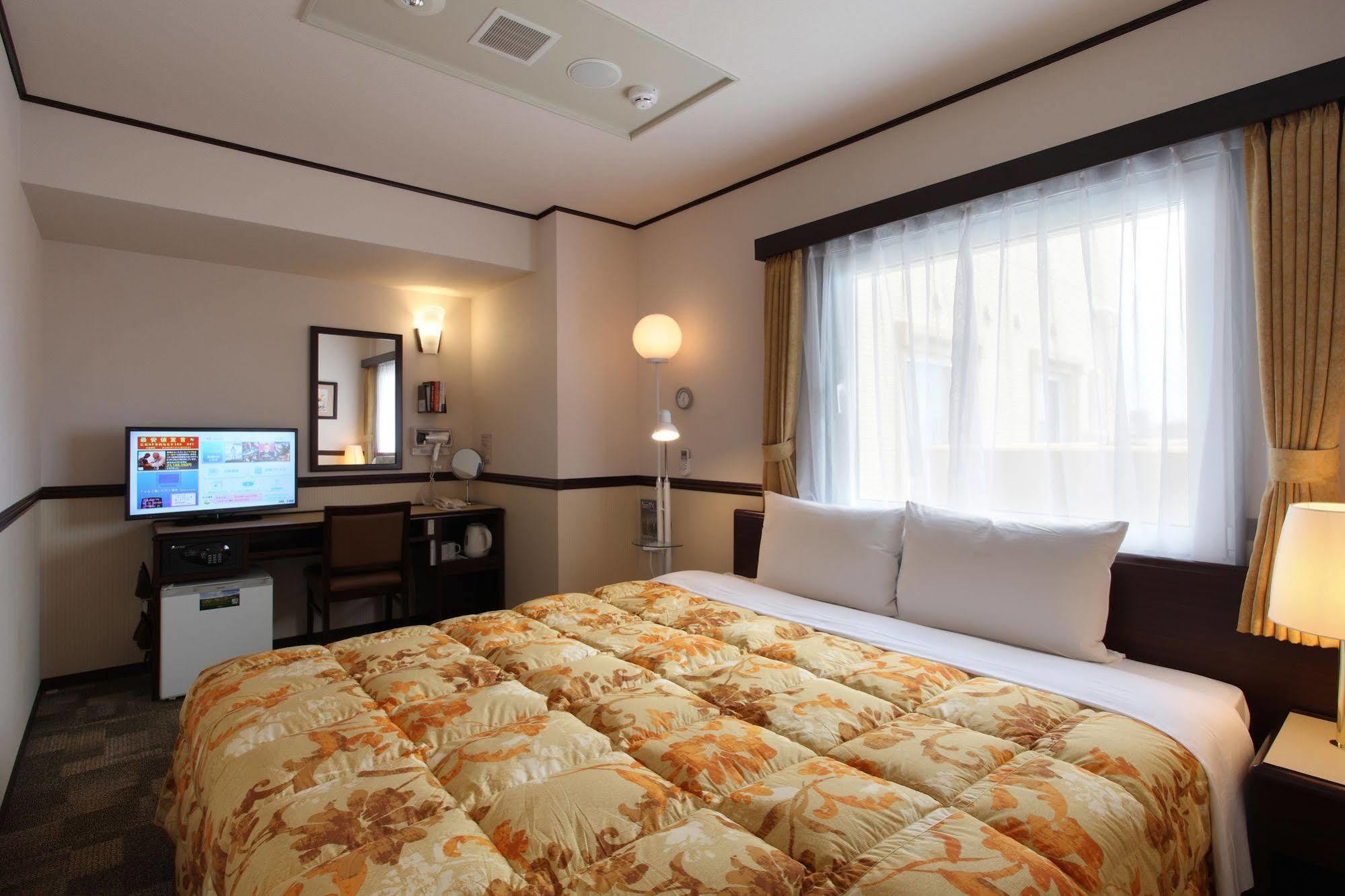 Toyoko Inn Aizuwakamatsu Ekimae Exterior photo